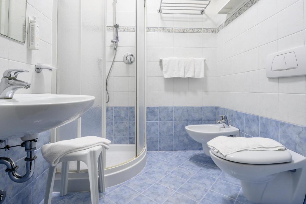 Atlas Hotel Riccione Extérieur photo