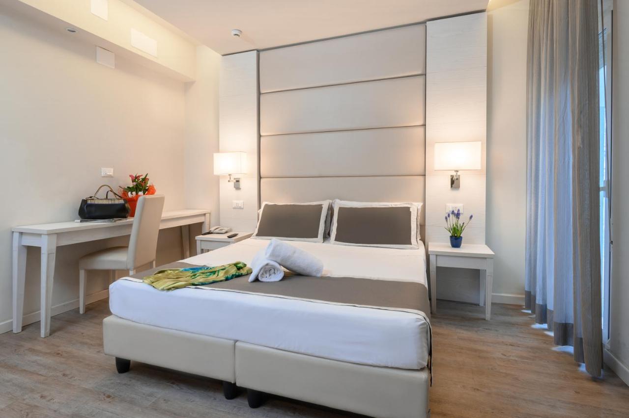 Atlas Hotel Riccione Extérieur photo
