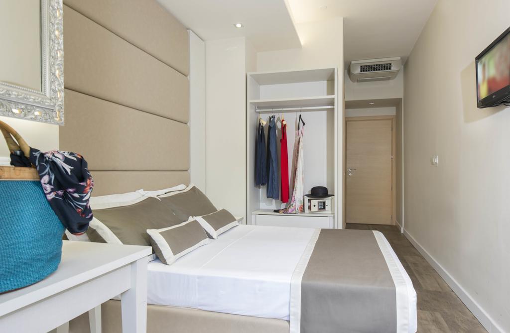 Atlas Hotel Riccione Extérieur photo