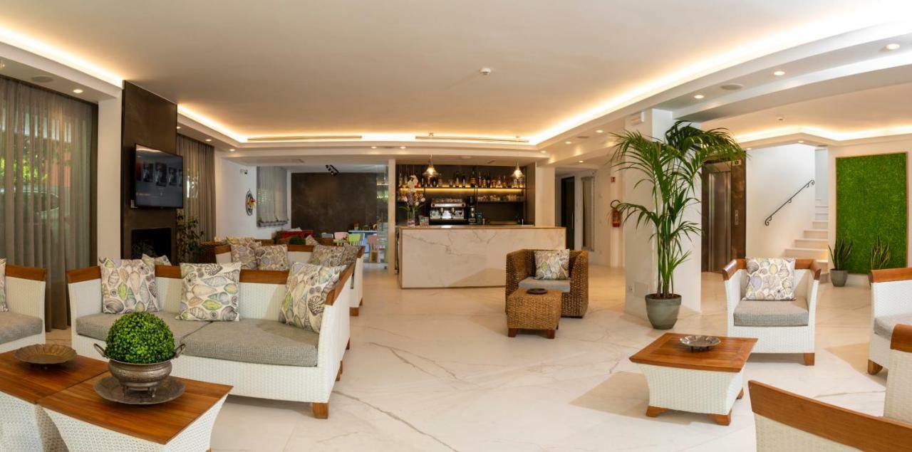Atlas Hotel Riccione Extérieur photo